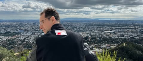 LA